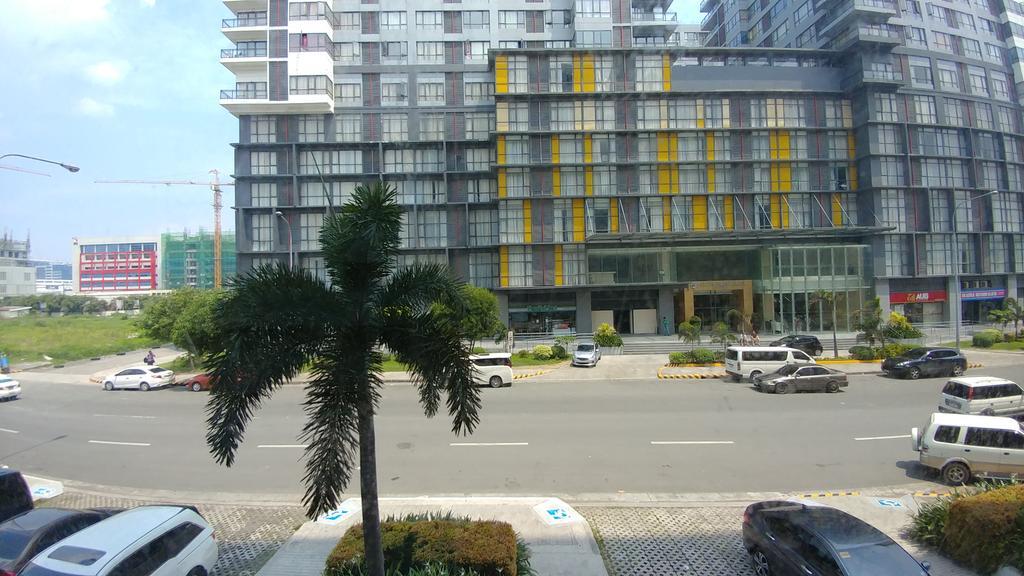 Chin'S Place Sea Residences Moa Manila Exterior photo